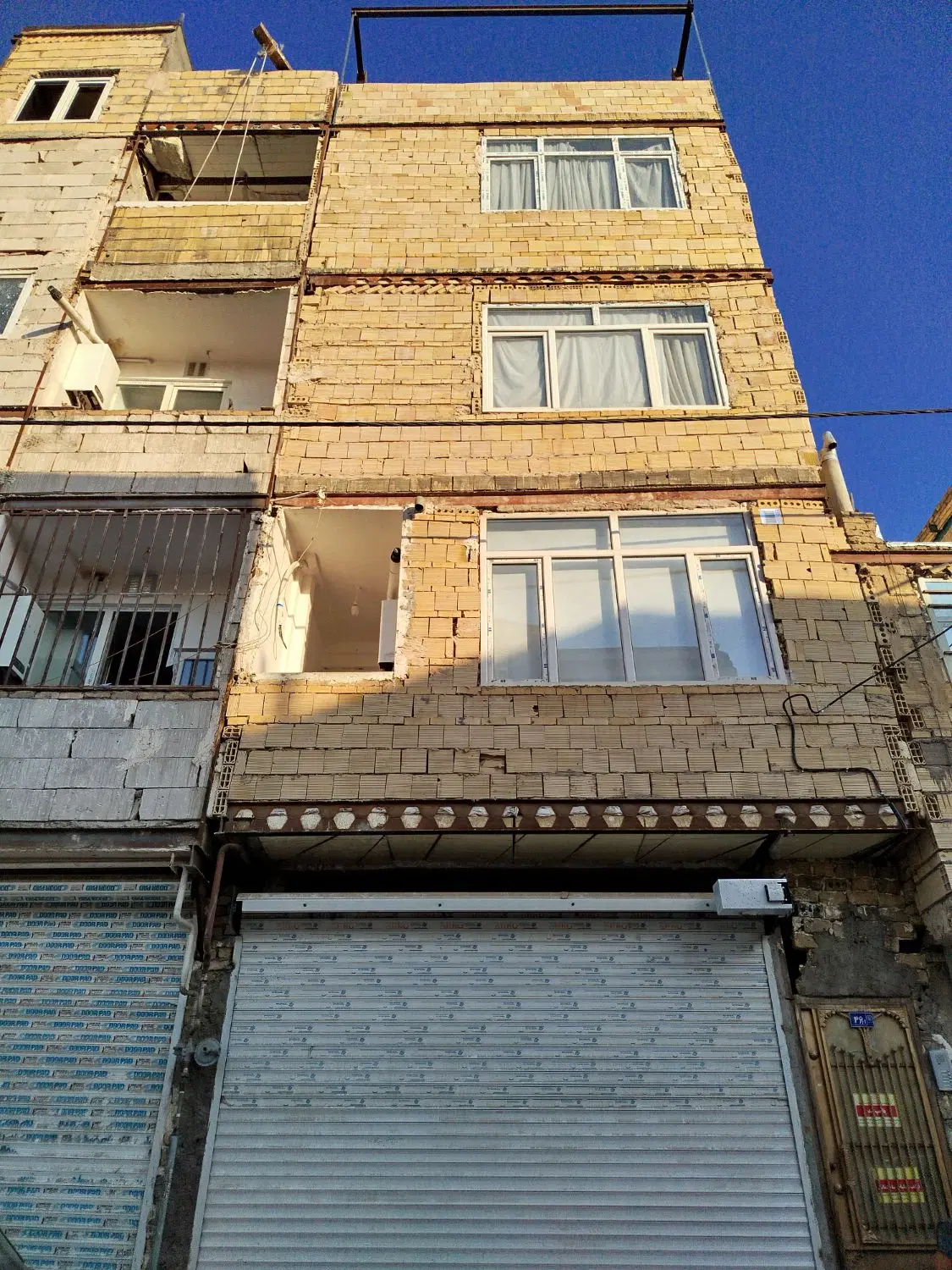آپارتمان سفت کاری 100متر