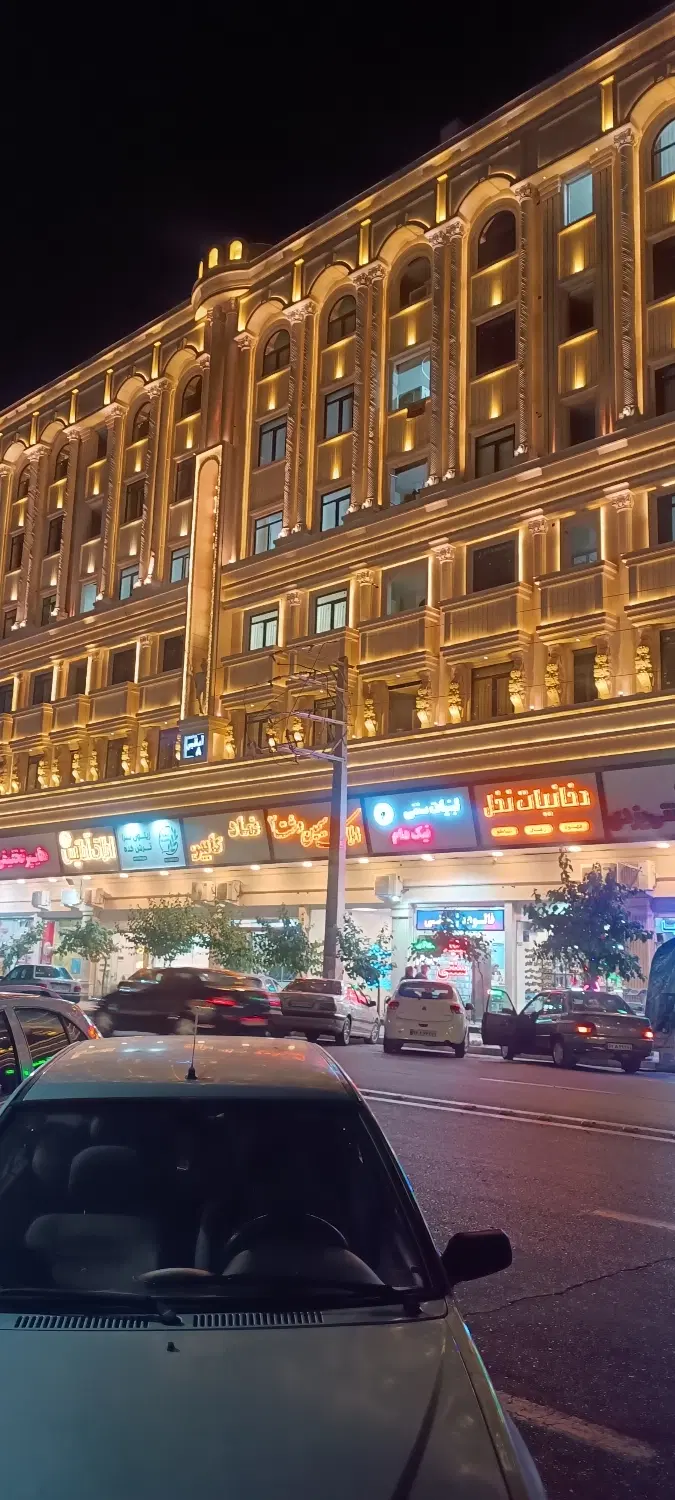 آپارتمان روبه نما خیابان اصلی نگارستان