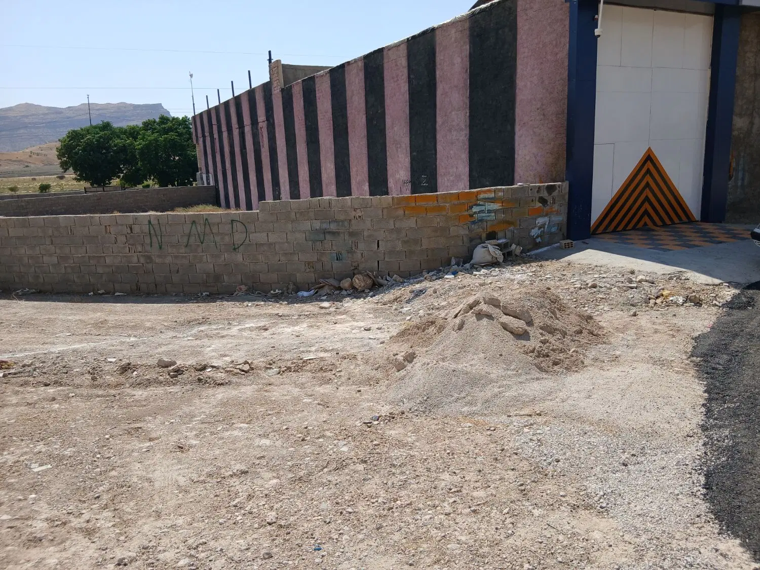 فروش یک قطعه زمین