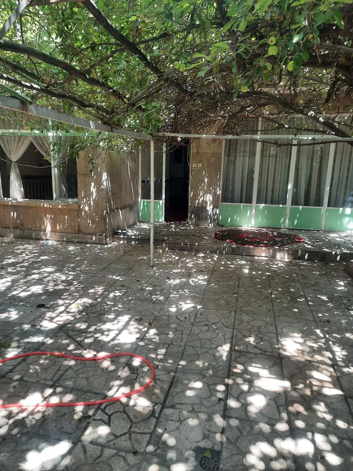 منزل ویلایی تختی