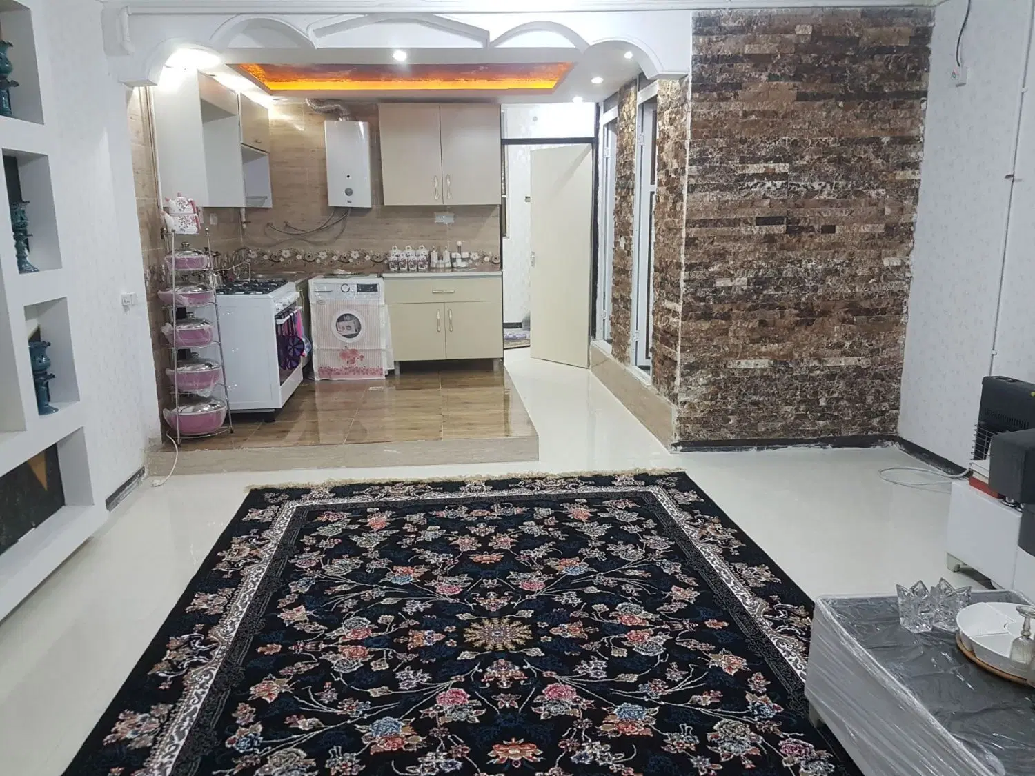 یک واحد ۷۸ متری