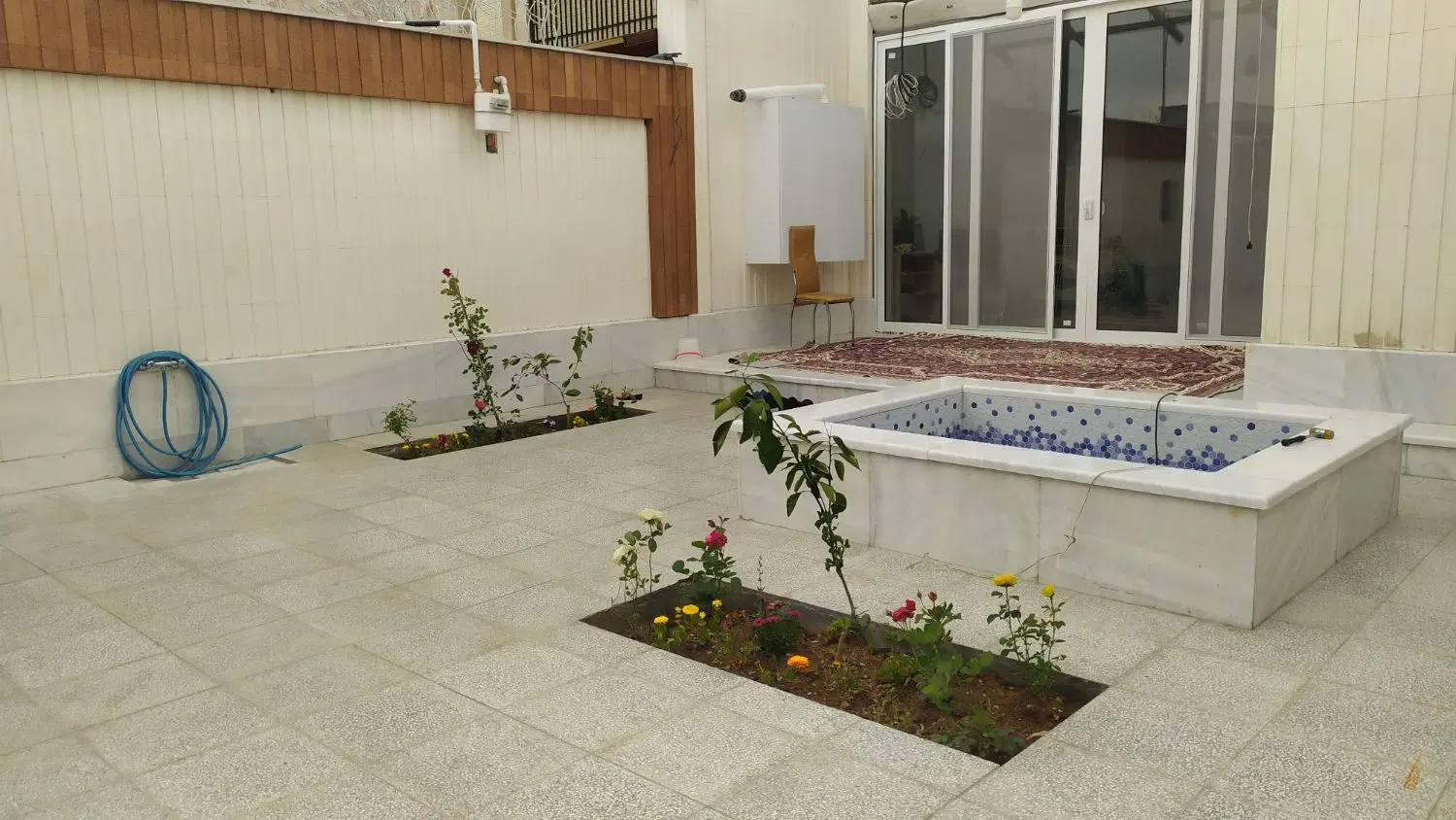 منزل نوساز ۴ خوابه ویلایی