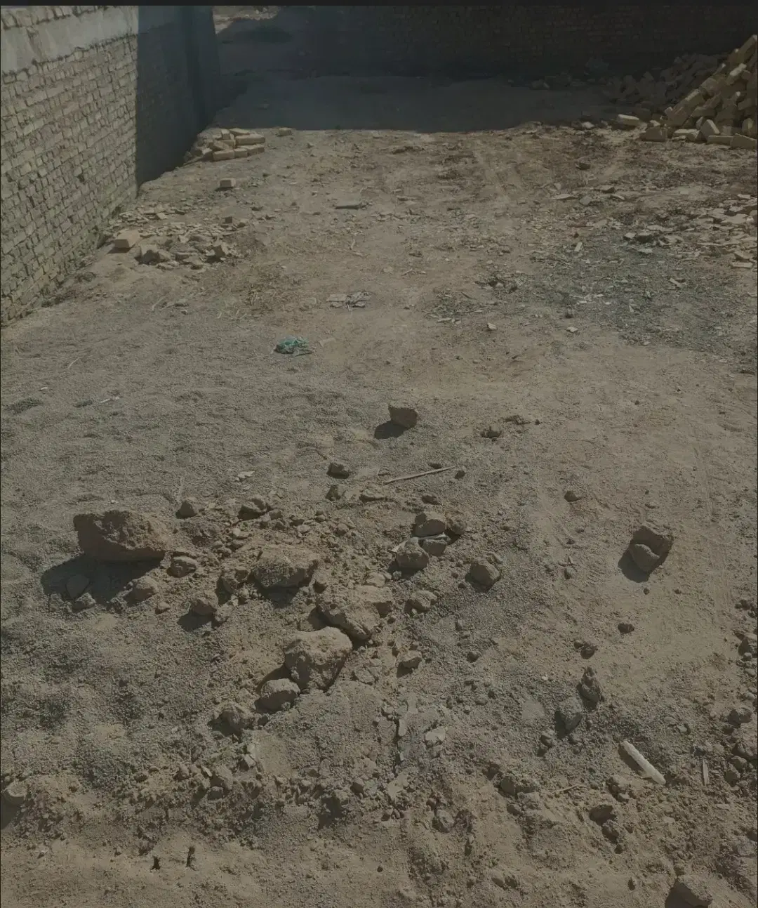 زمین فروشی