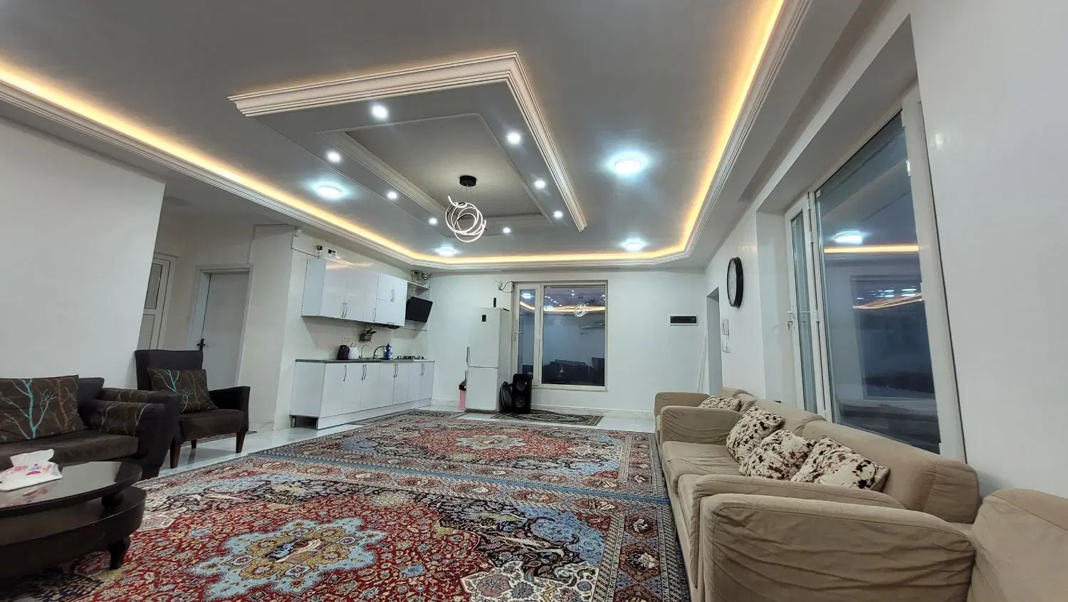 ۷۵ متری .گلستان.خرداد .پارکینگ