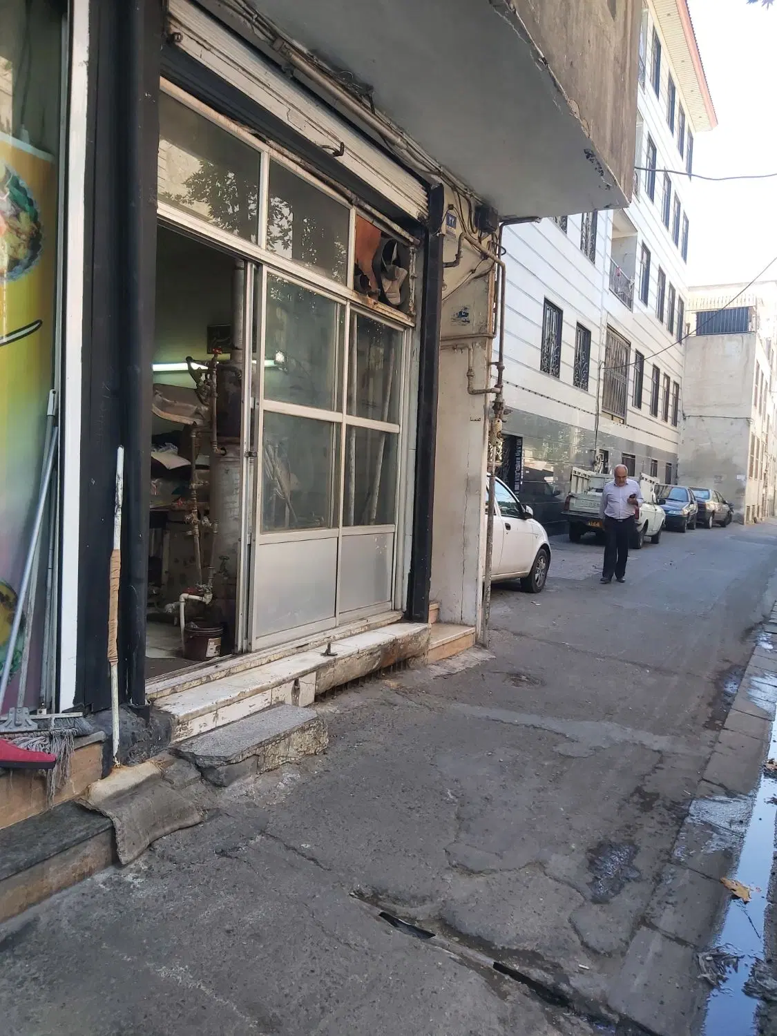 مغازه ۱۱ متری با سرقفلی