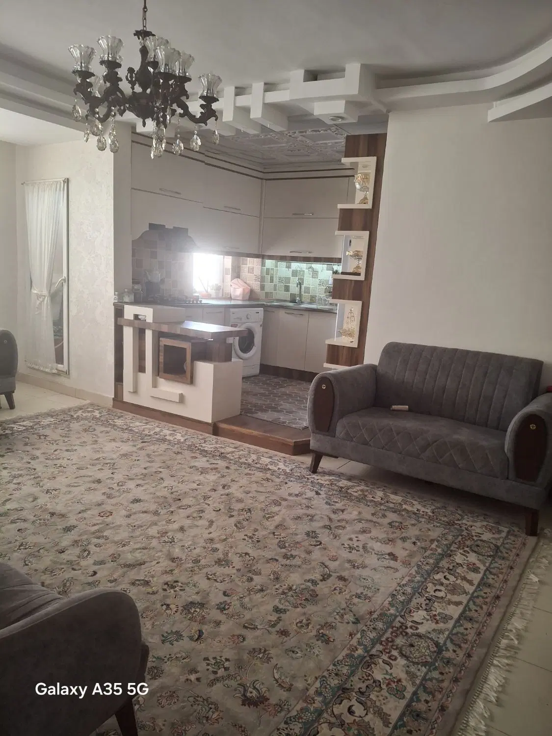 مهرگان ۷۵ متری