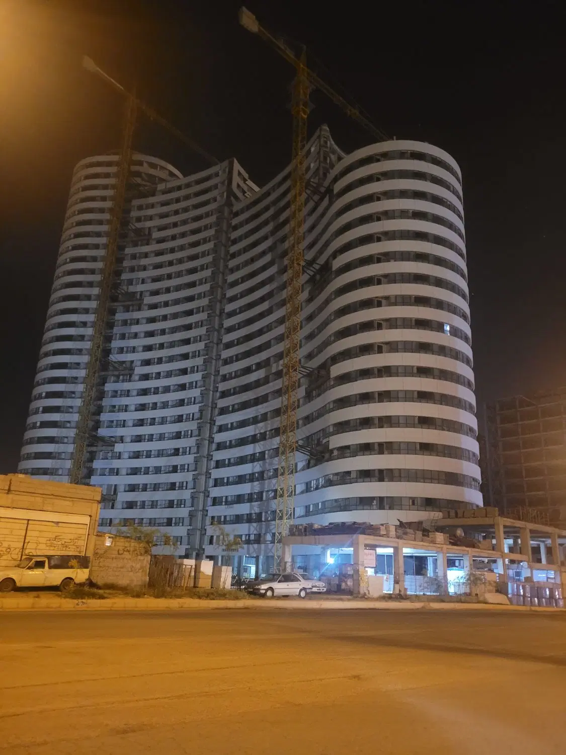 ۴۶۰ متر خ شهید بابایی
