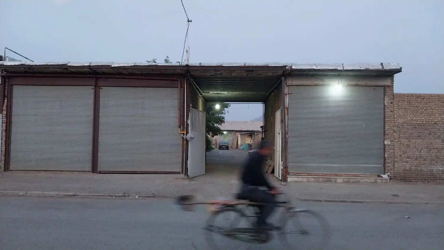 فروش۱۰۰۰متر کارگاهی تجاری