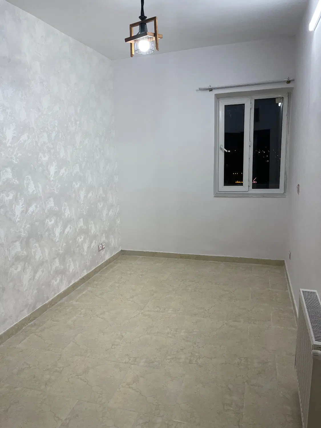 واحد پشت دادگستری مدرس _سند ۶دونگ