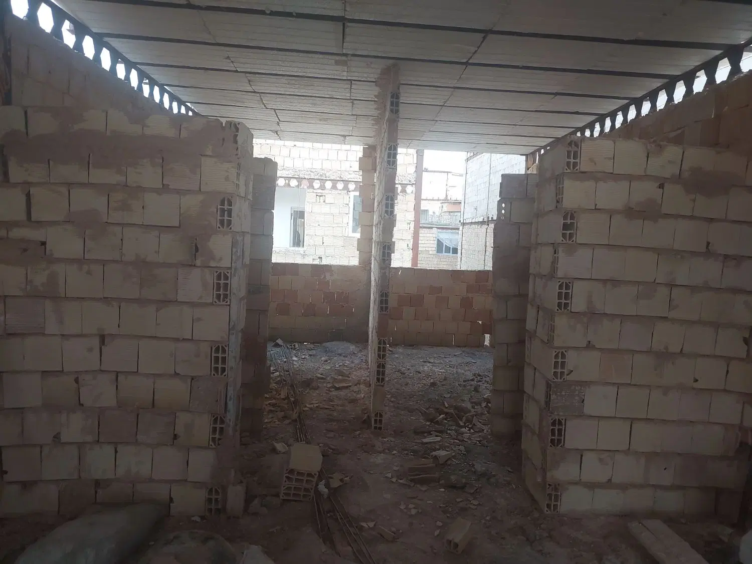 واحد سفت کاری شده ۷۳ متر