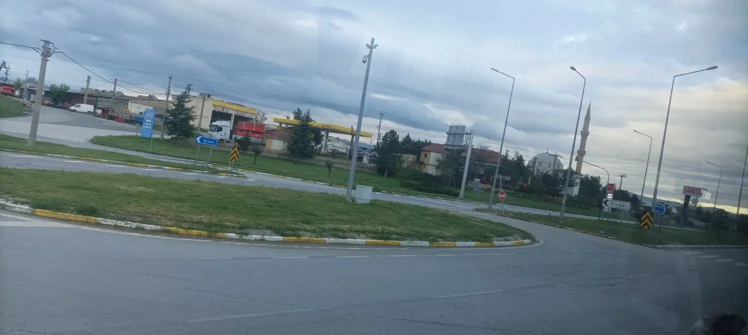 زمین پشت ترمینال امام خمینی