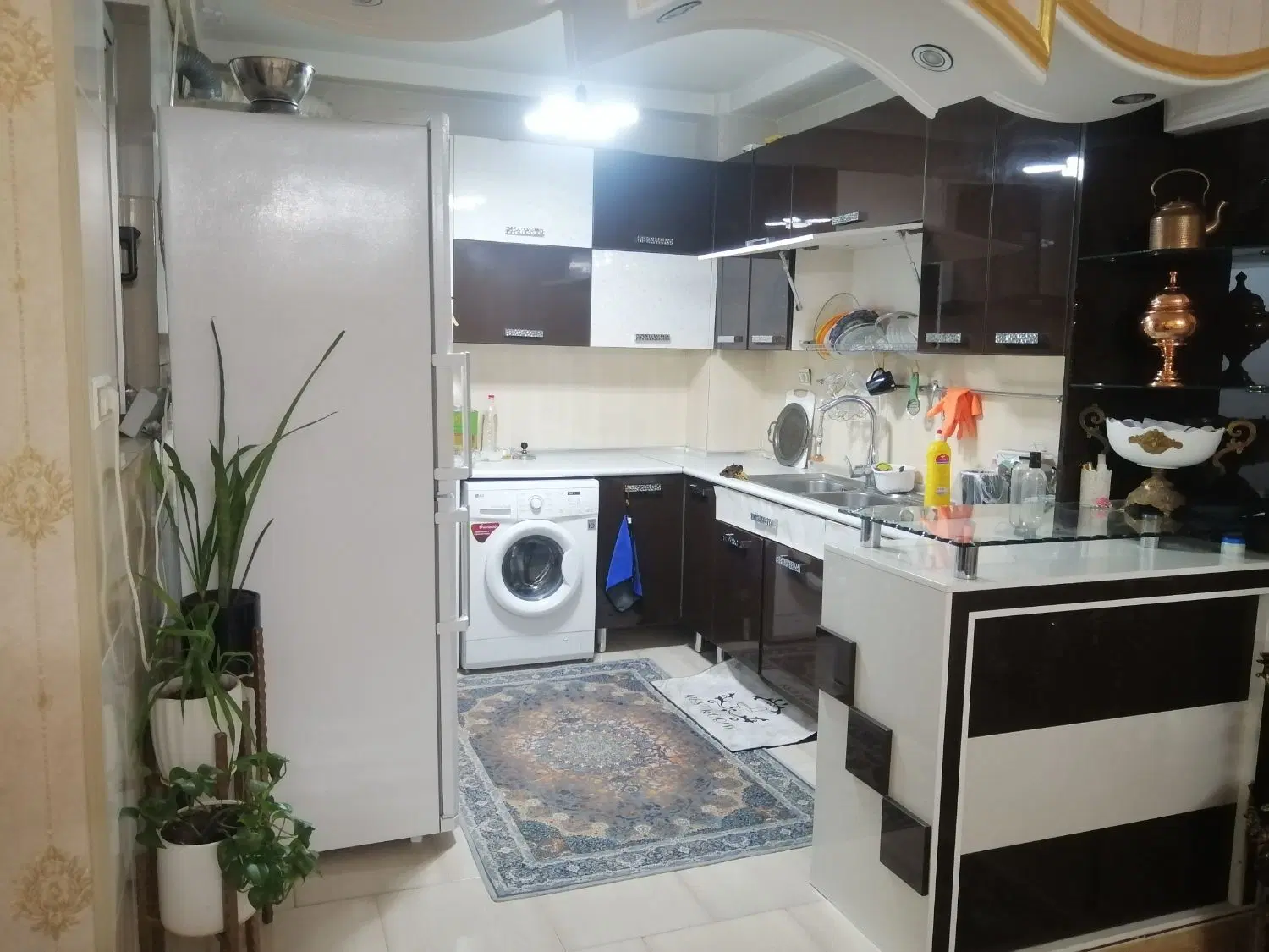 رهن کامل آپارتمان 2خوابه 68متری فول امکانات