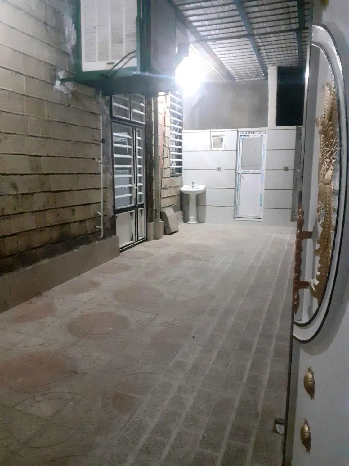 همکف۱۲۰مترخیابان کارگرکوچه طراوت نهم