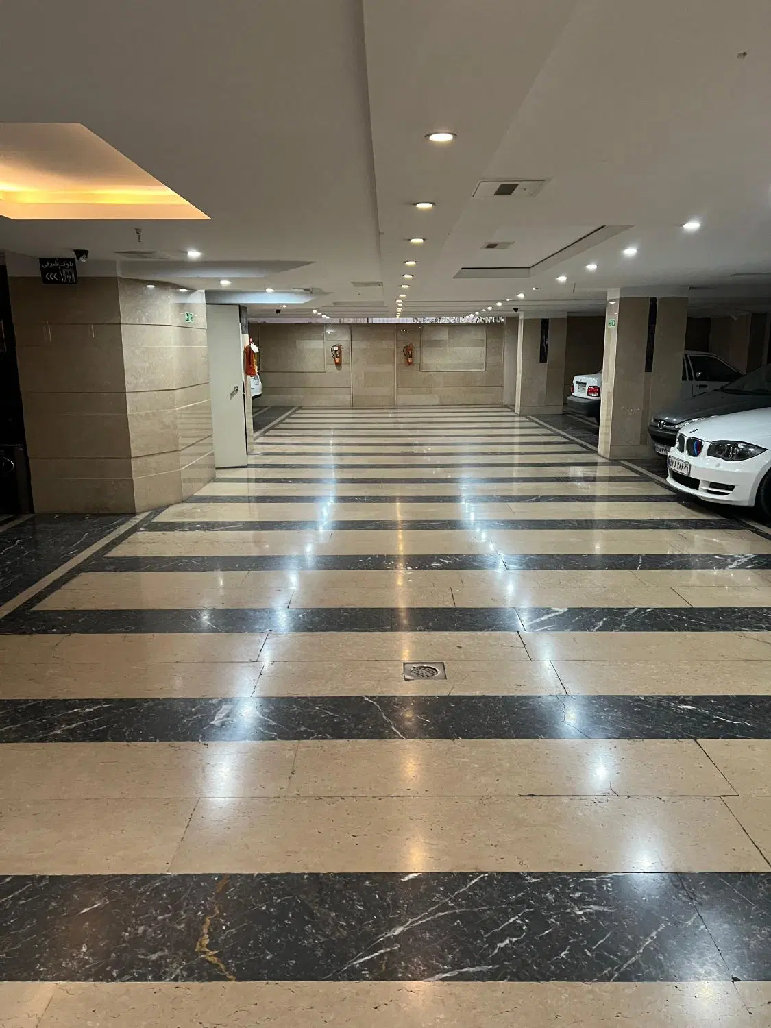 ۷۵ متری ساقدوش
