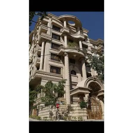 آپارتمان ۱۸۰ متری