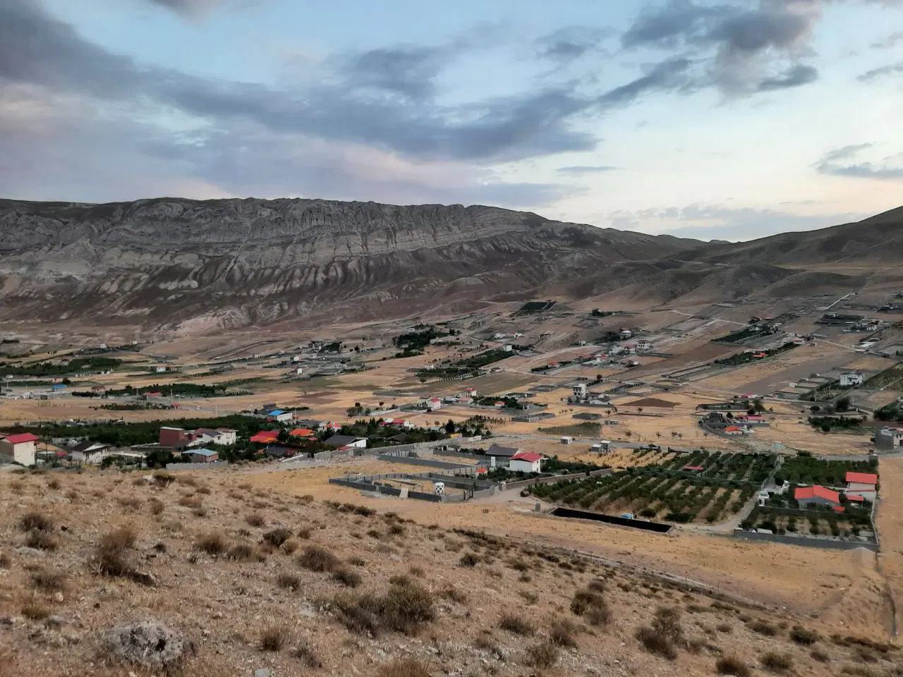 زمین مسکونی