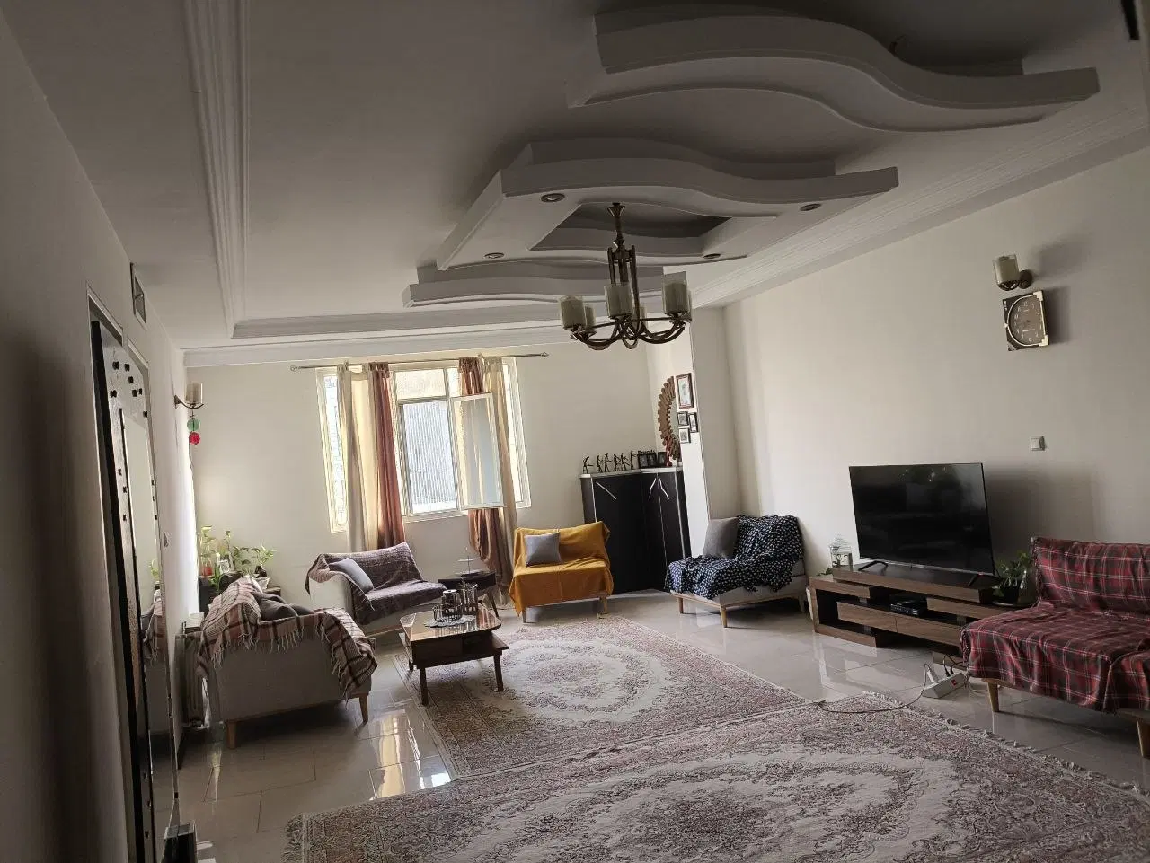 آپارتمان ۱۰۰ متری دو خواب
