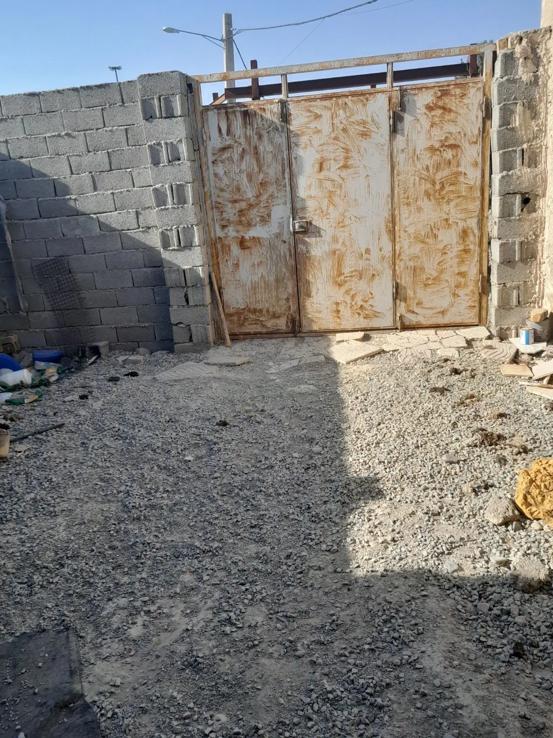 خونه نیمه کاره