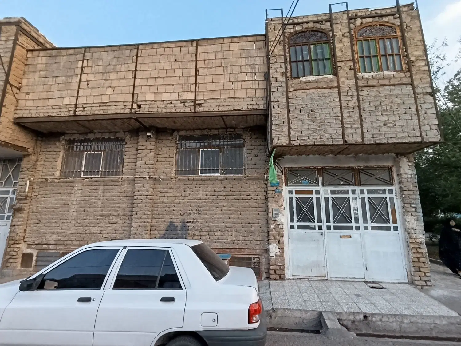 منزل ۱۷۵ متری