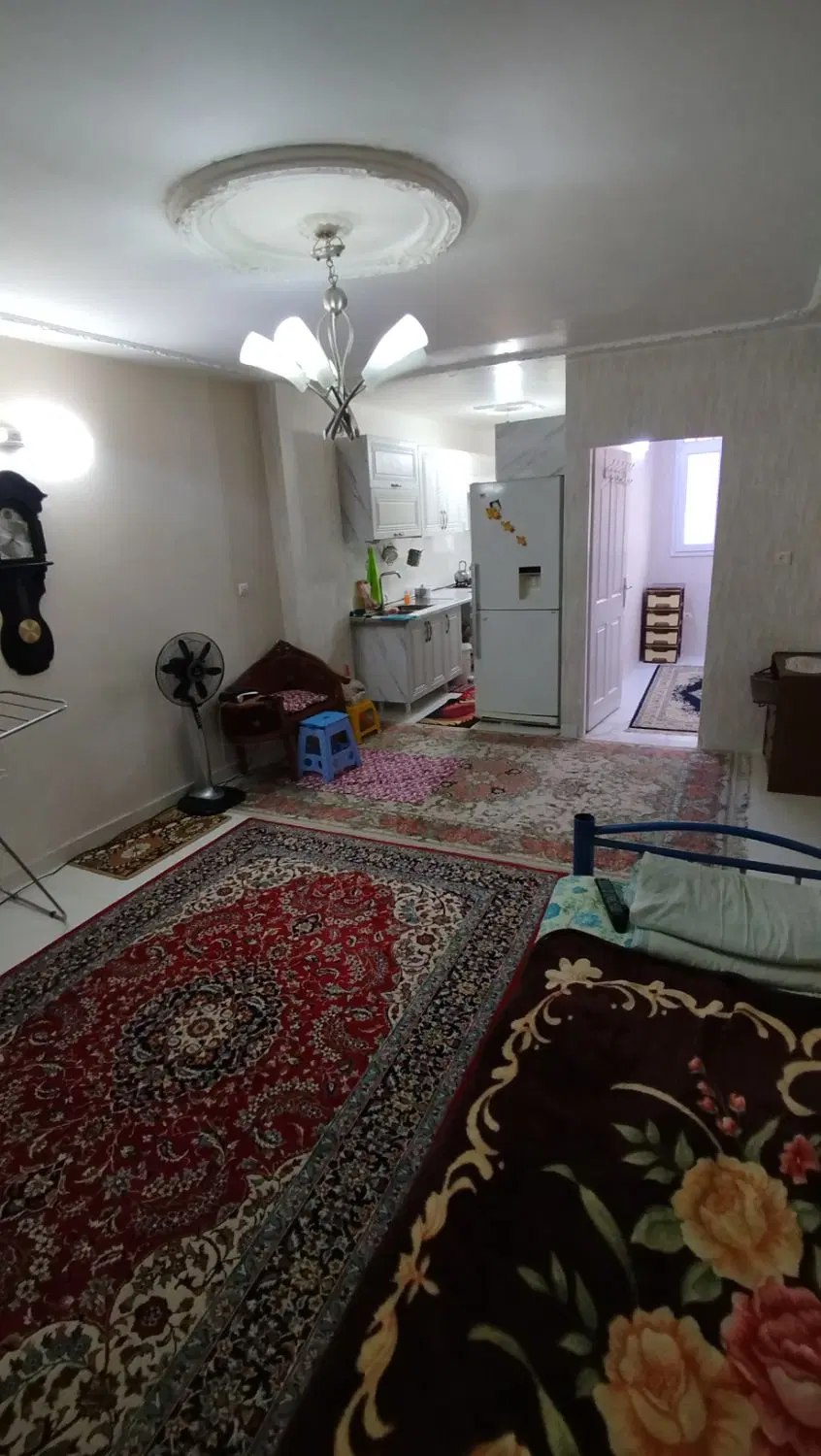 ۴۴ متری _ طبقه همکف _ مناسب زوجین جوان
