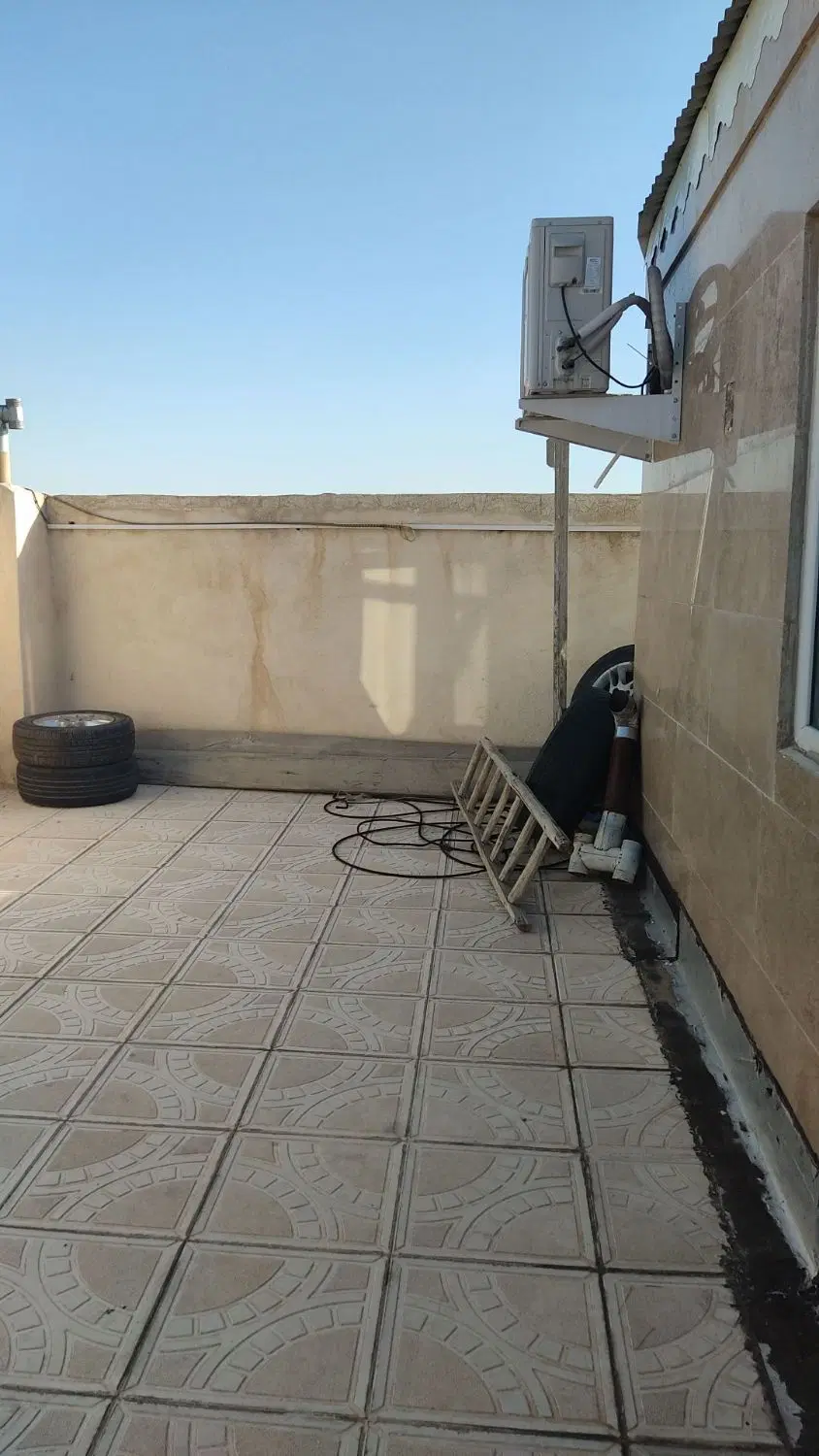 آپارتمان دوطبقه ۲۰۰متر