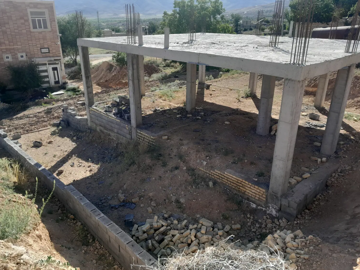 زمین تجاری کنار خیابان باغ مو