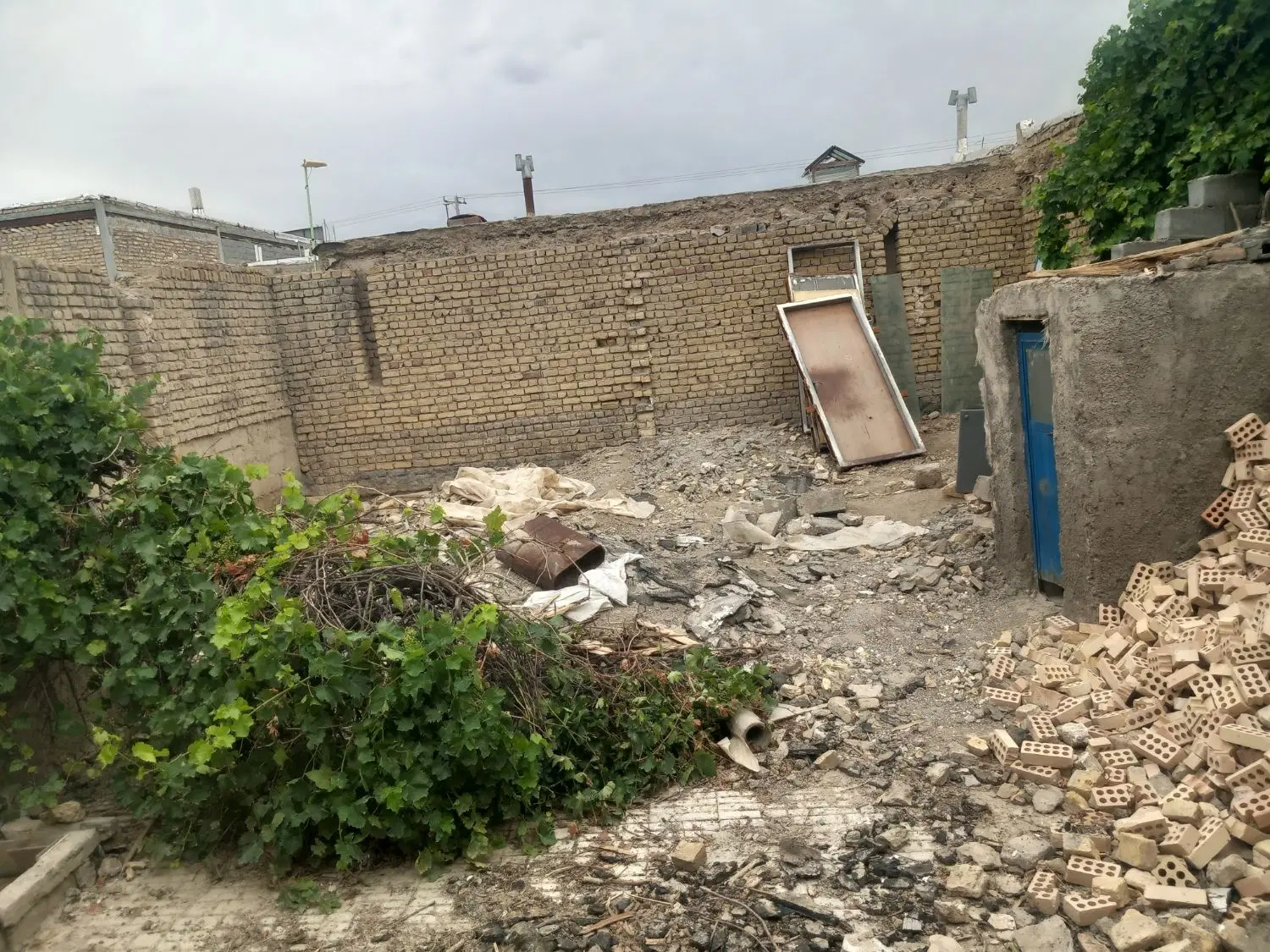 ویلای نیمه بازسازی