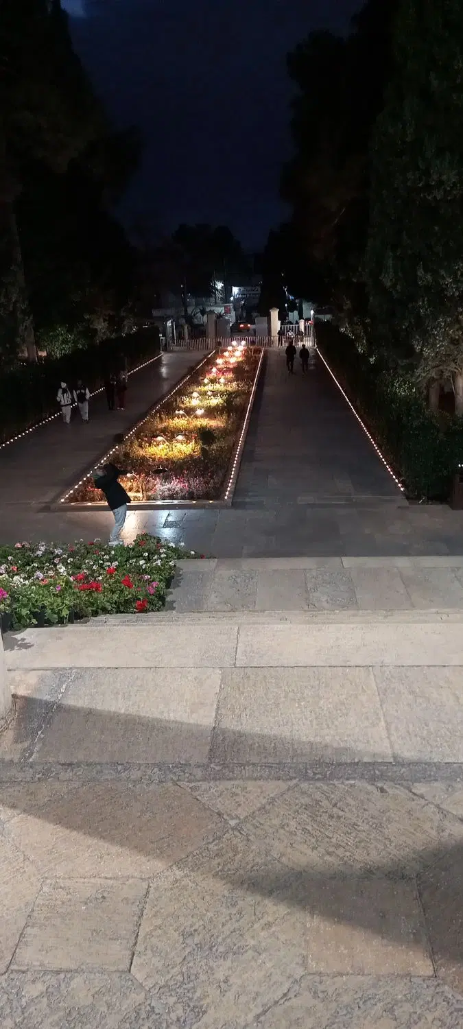 ملک تجاری بلوارستارخا (نخودتپه)جنب نوشتافزار مشرفی