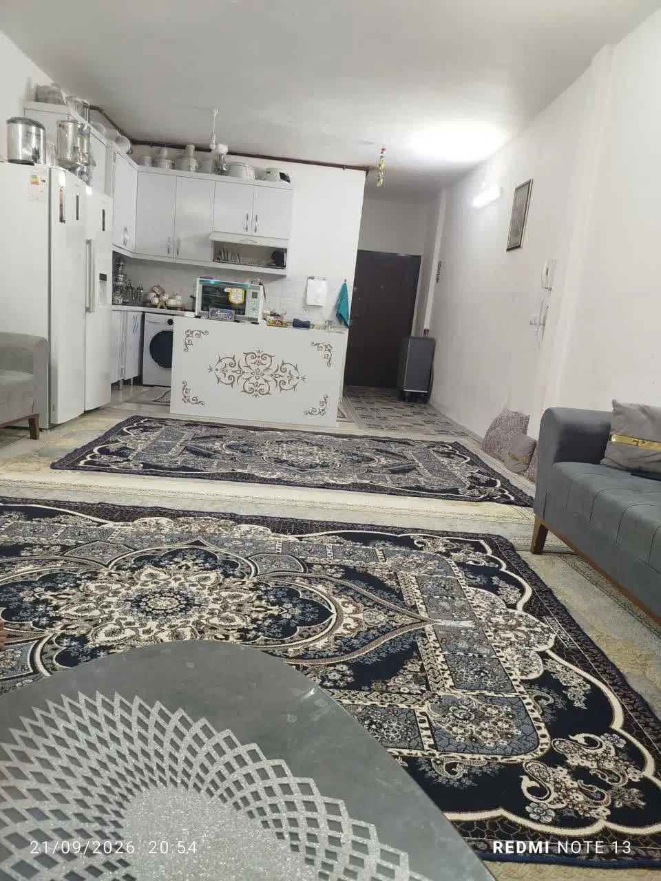 آپارتمان تمیز و مرتب با پارکینگ