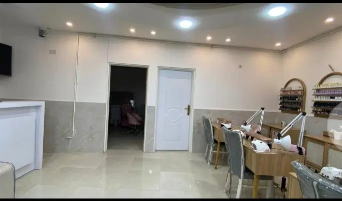 سالن بسیارشیک وتمیزمرکزشهر