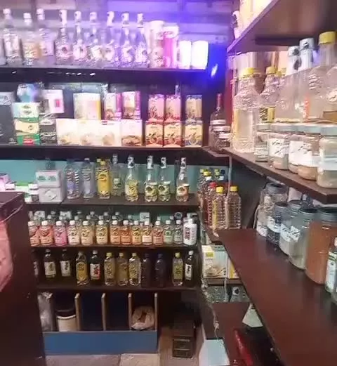 مغازه ۳۰ متری با بالکن مالکیت دوبر وسند تک برگ