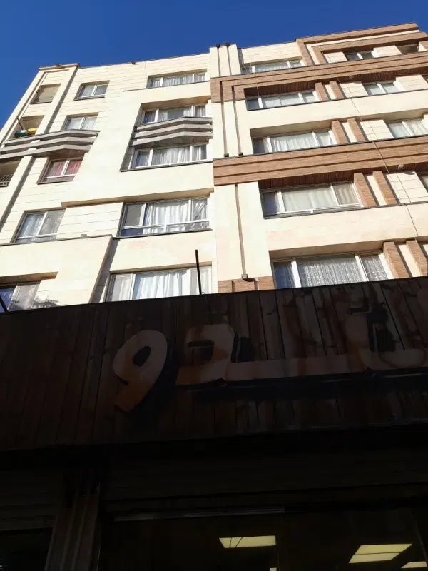 شریعتی پلیس ۸۲متر