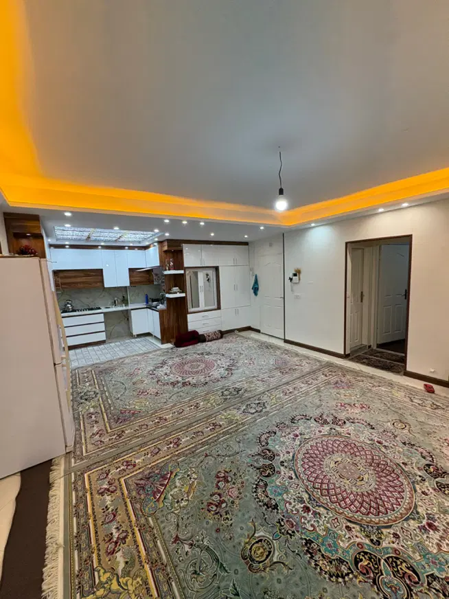 آپارتمان 64 متری _ سپاه _ تک برگ