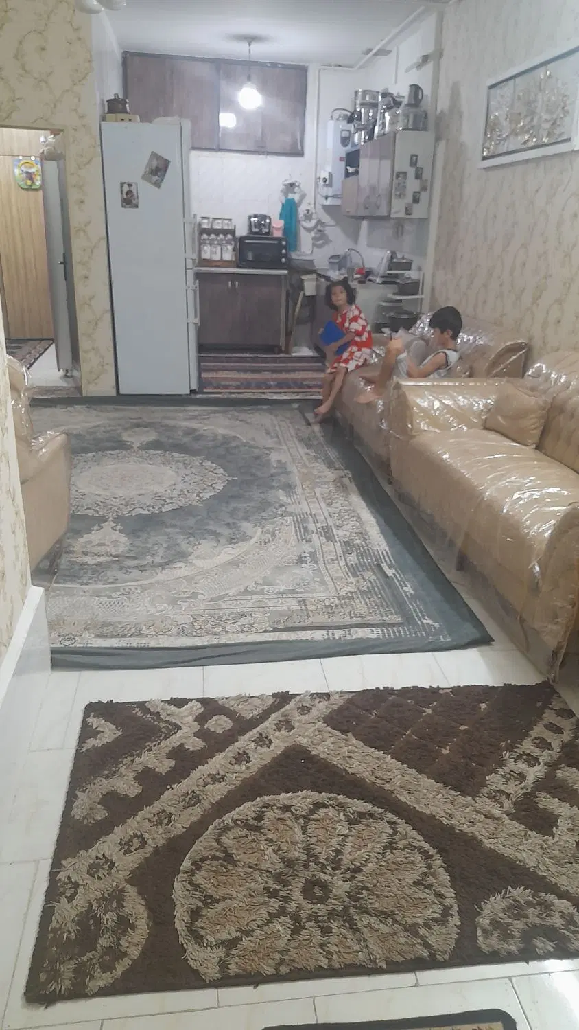 اپارتمان طبقه همکف راه جدا