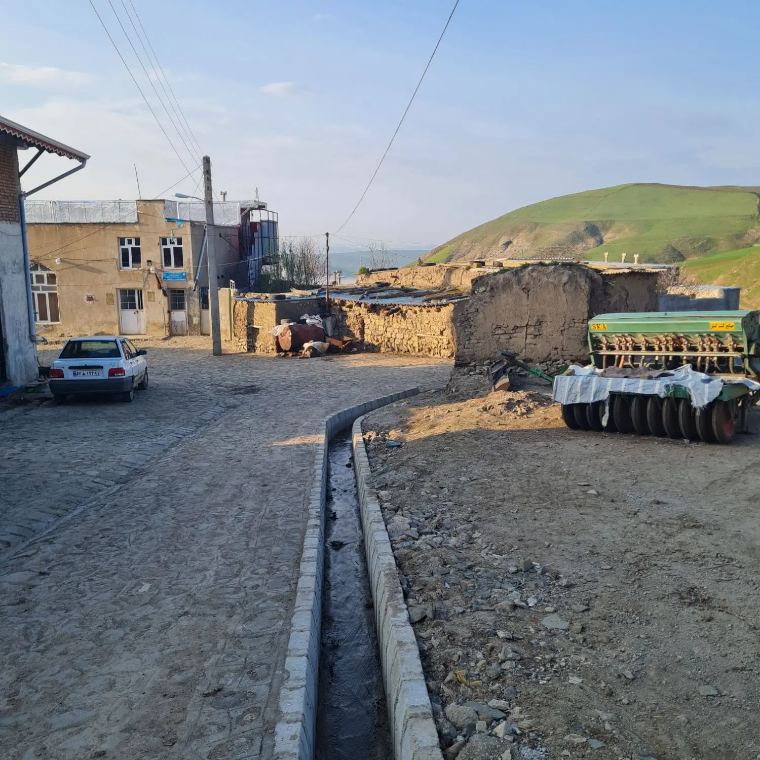 زمین مسکونی روستای زیبای ایلخچی گرمی