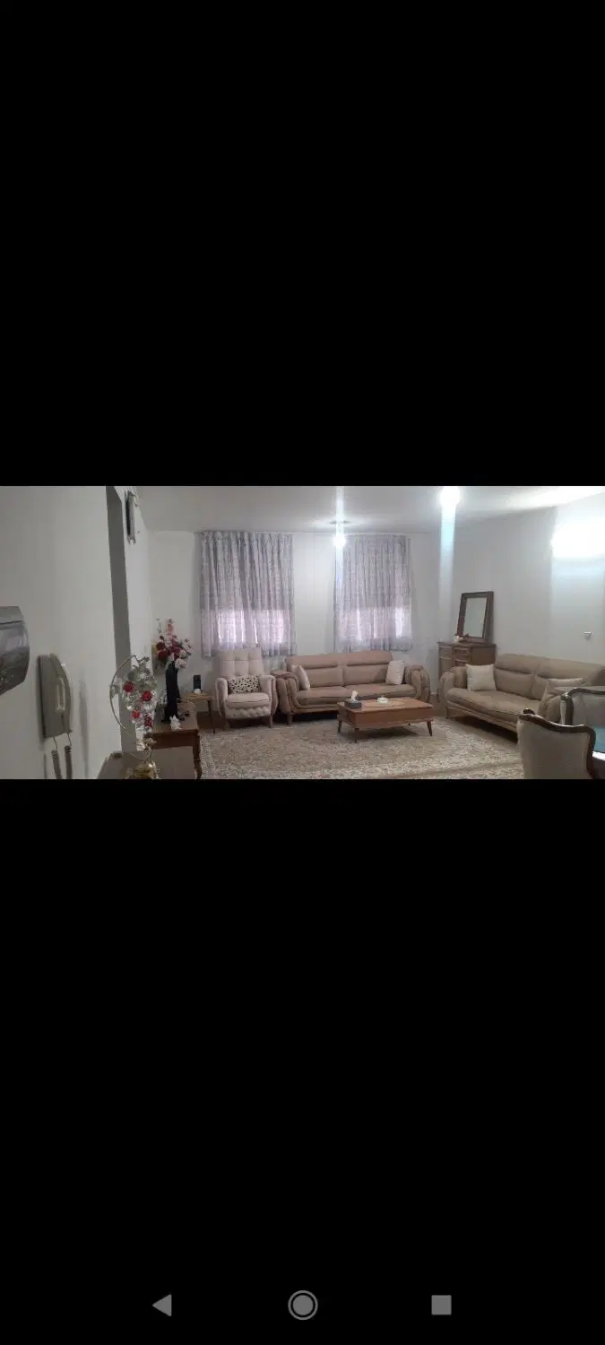 واحد۸۳متری میدان زندیه