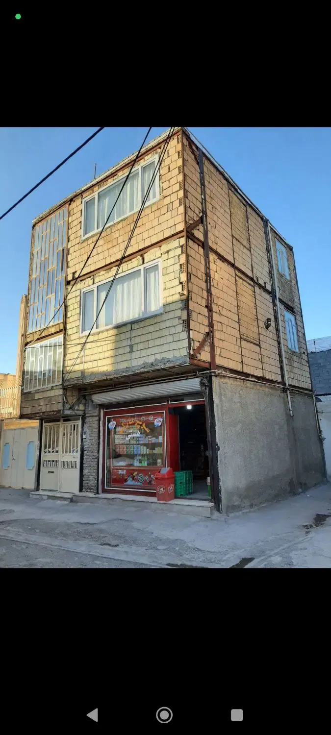 خانه واقع در باریکه