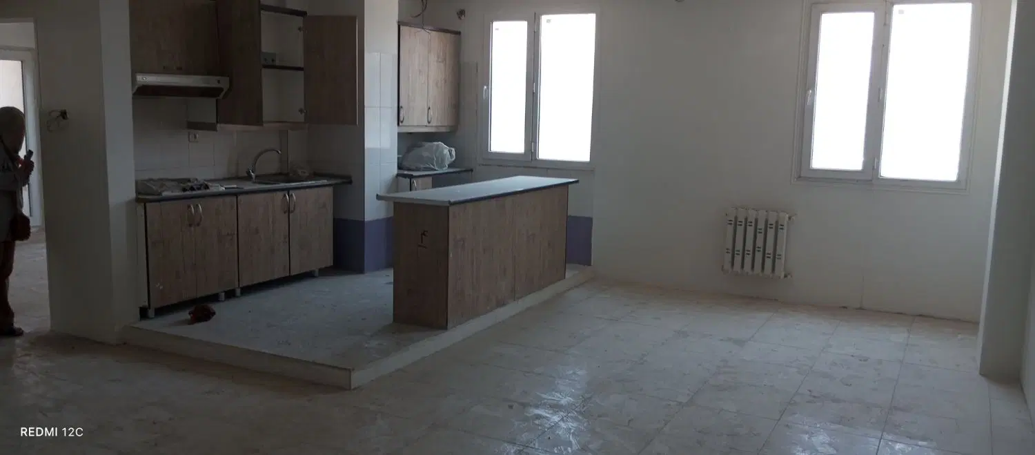 92 متر دو خوابه کلید نخورده