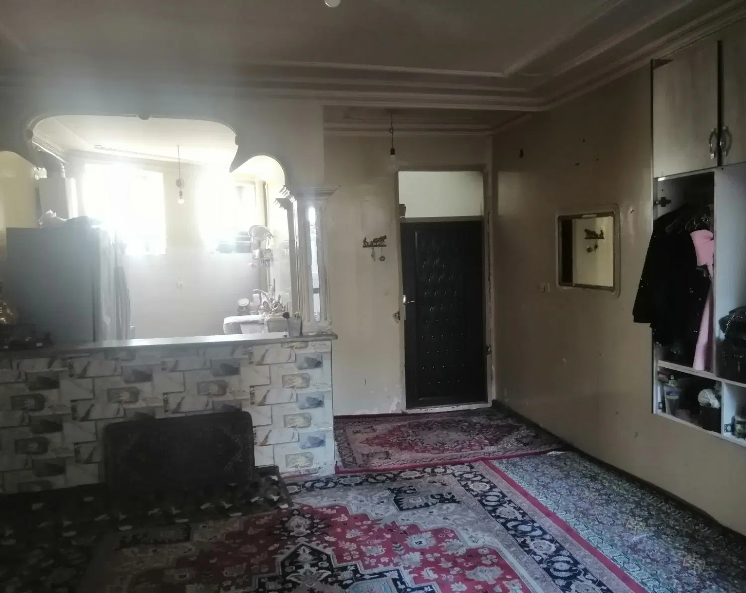 حیاط مسکونی دربست 2 طبقه 65 متر
