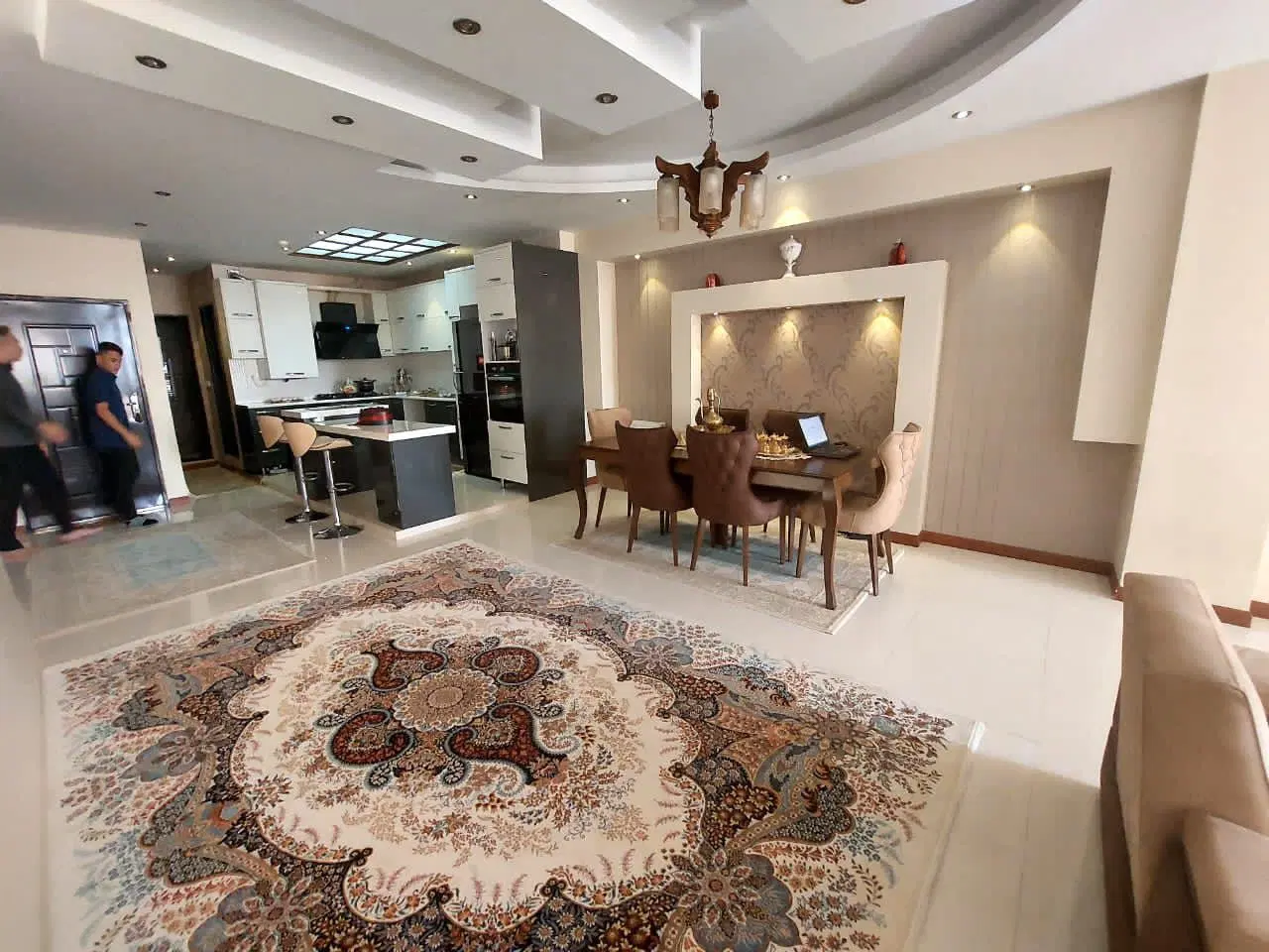 ۷۳ متر خوش نقشه فول امکانات