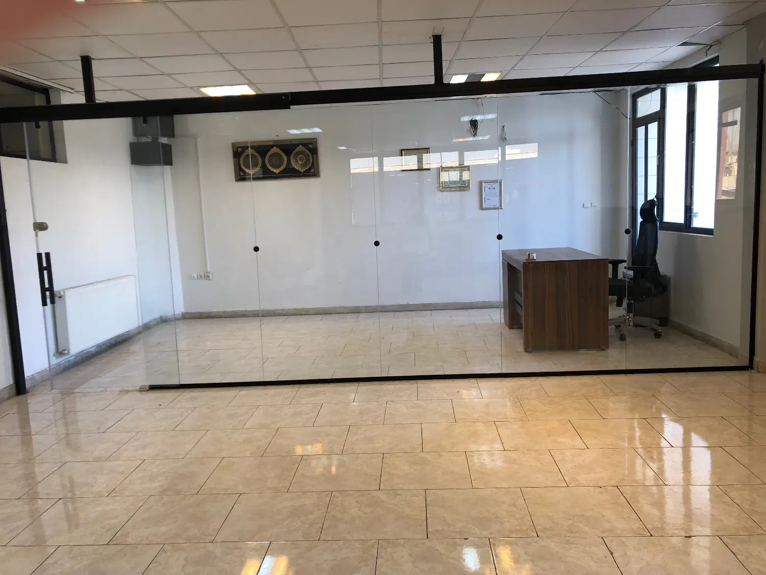 اجاره یک اتاق از دفتر اداری
