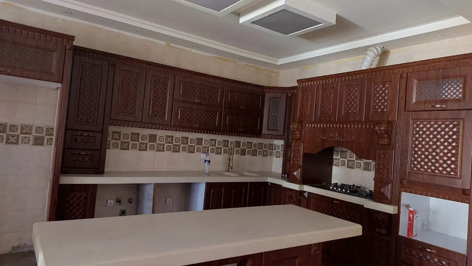 فروش باغ ویلا ۲۶۰متری شرکتی کوی قدس