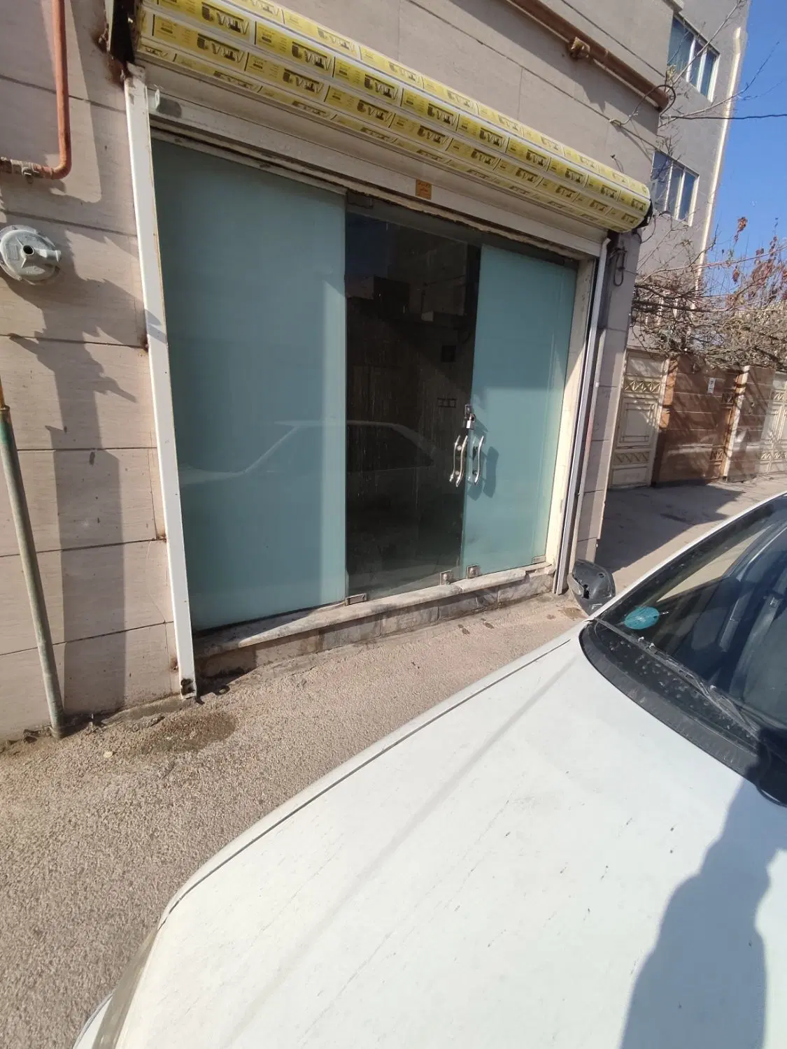 یک مغازه 23متر تجاری نداره