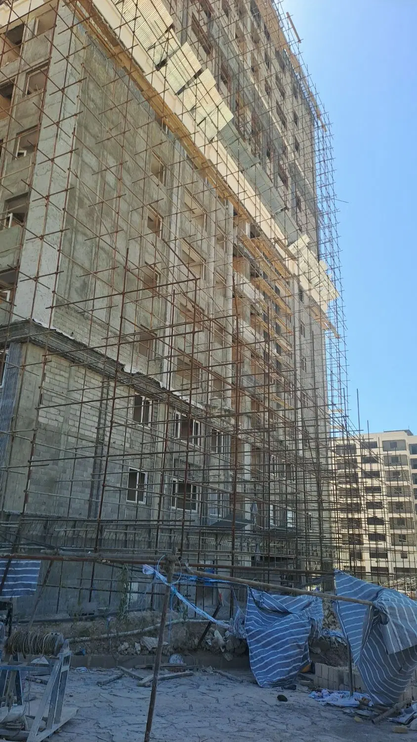فروش واحد 100 متری فول امکانات در برج طبقه هفتم