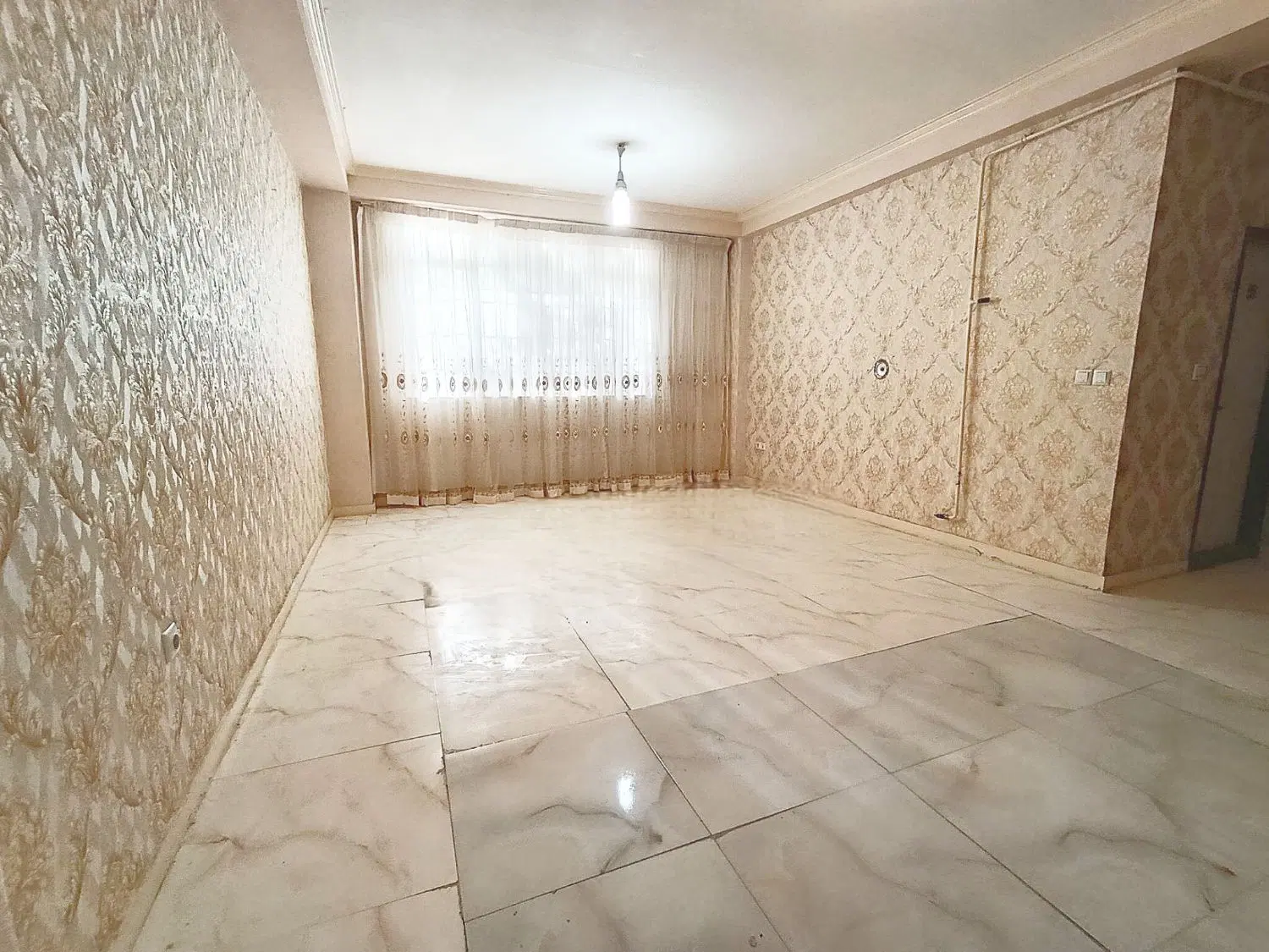 فروش واحدلوکس اندیشه اوچمان طبقه همکف سبلان. فتحی