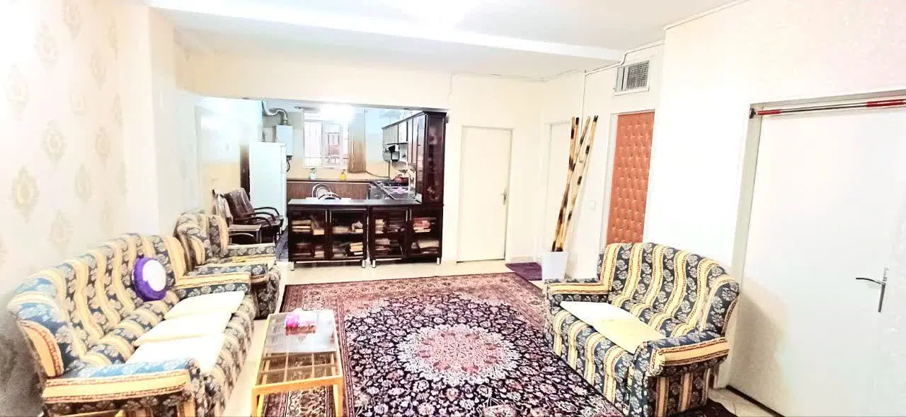 فروش آپارتمان ۸۲ متری تمیز و جادار