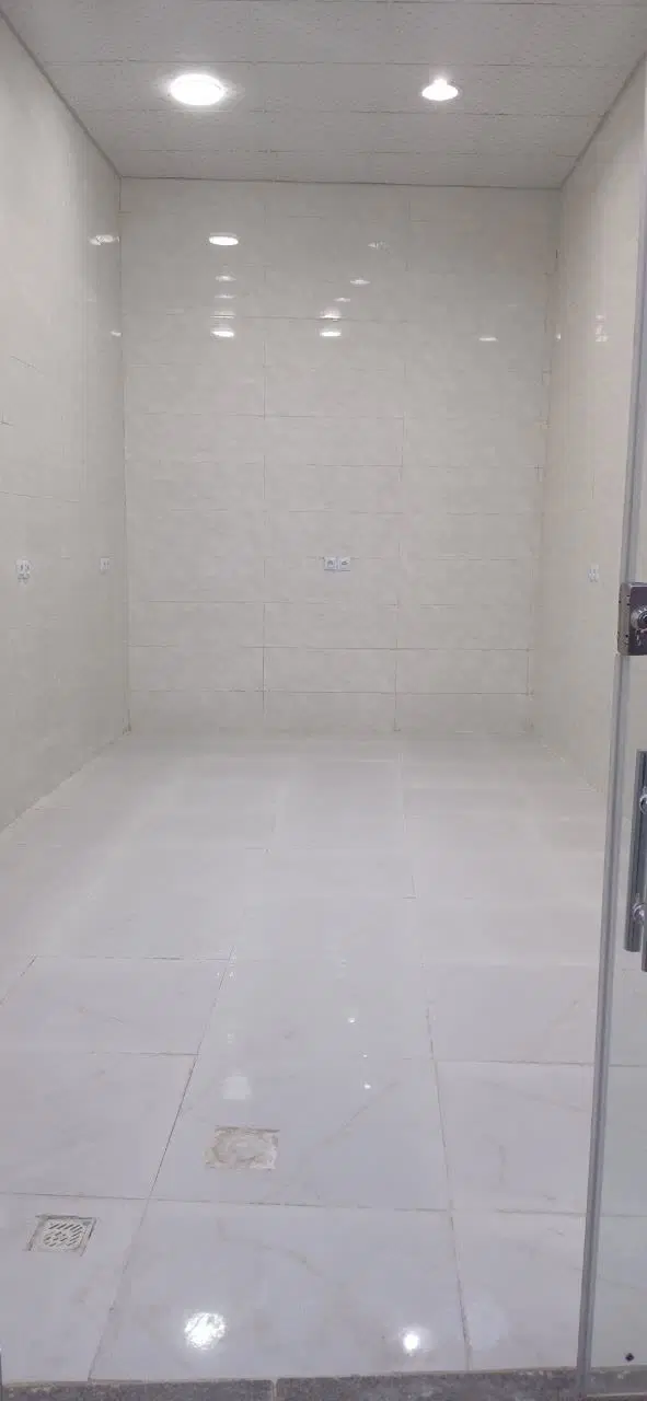 مغازه بیست متری با هوایی