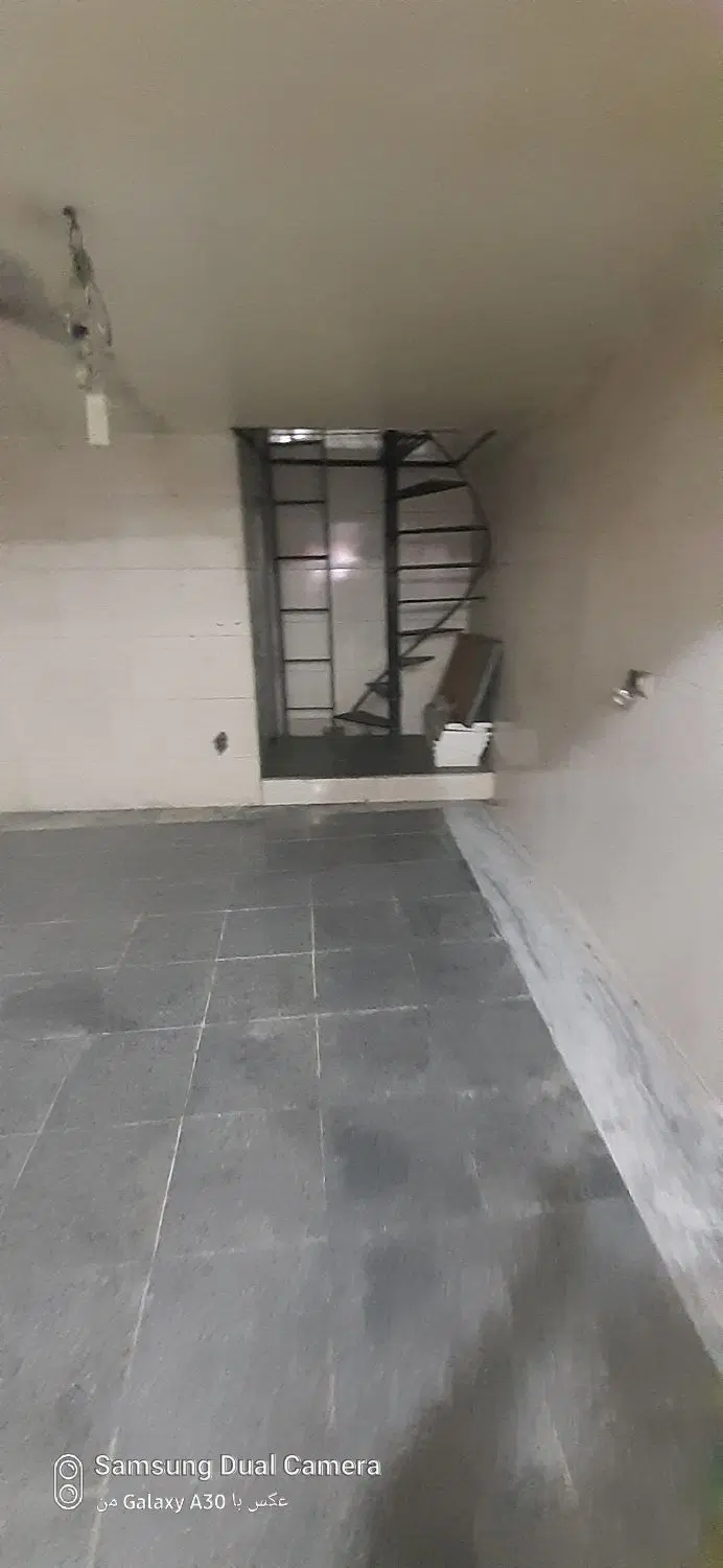 اجاره واحد تجاری