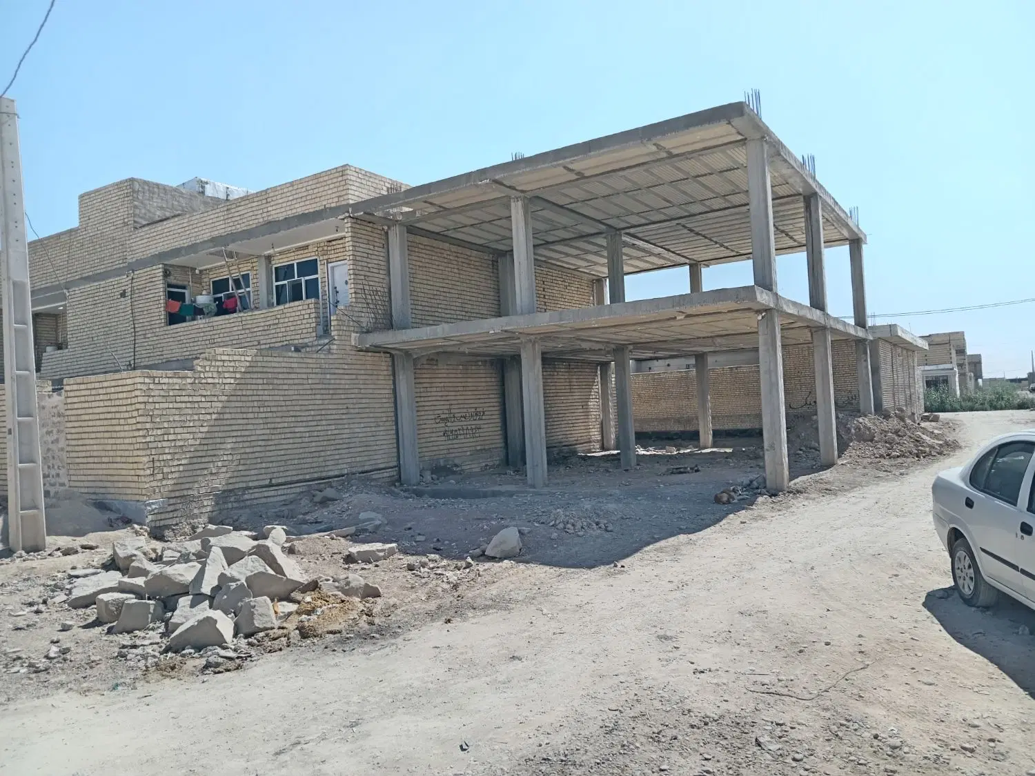 زمین مسکونی