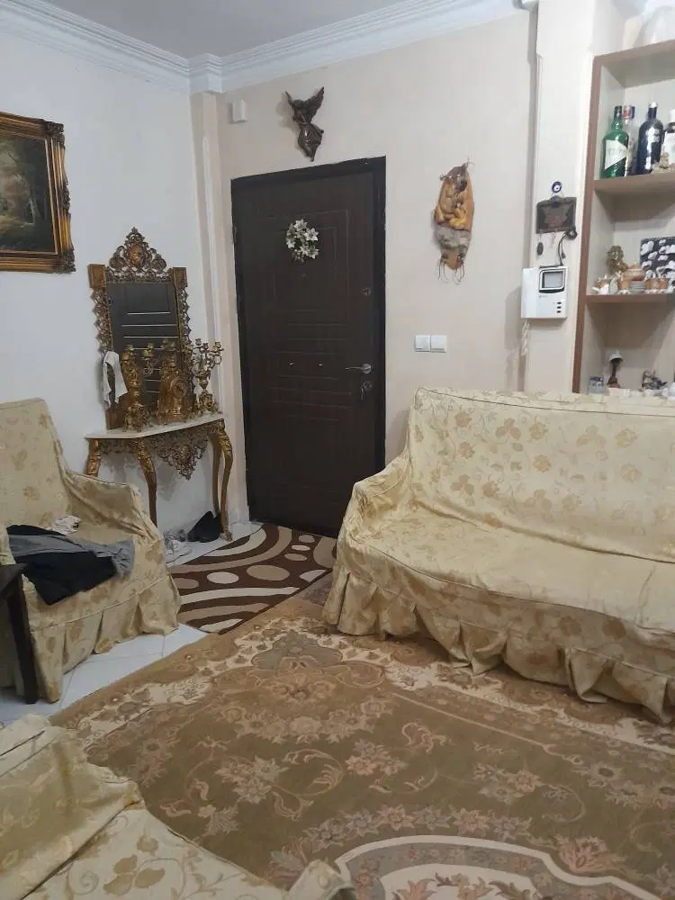 اجاره واحد ۶۱ متری پیروزی